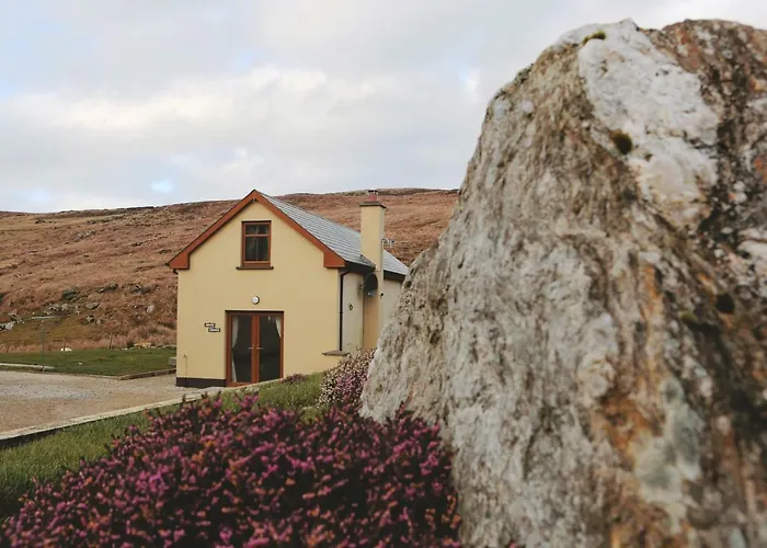 Dolmen * Glencolumbkille